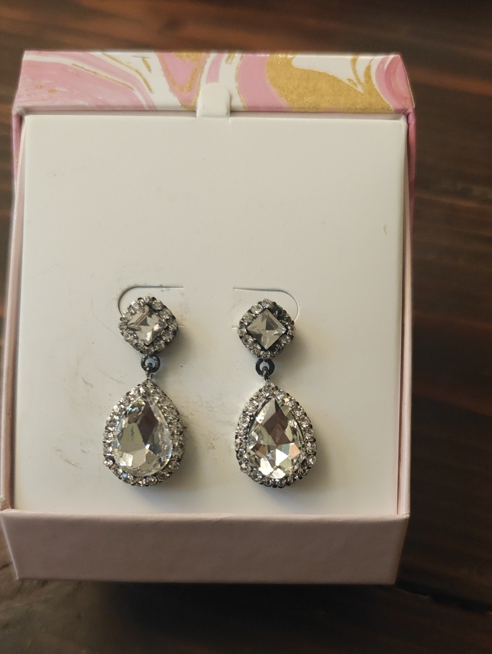 Crystal Teardrop Dangle Earrings - Silver Tone D02 6728